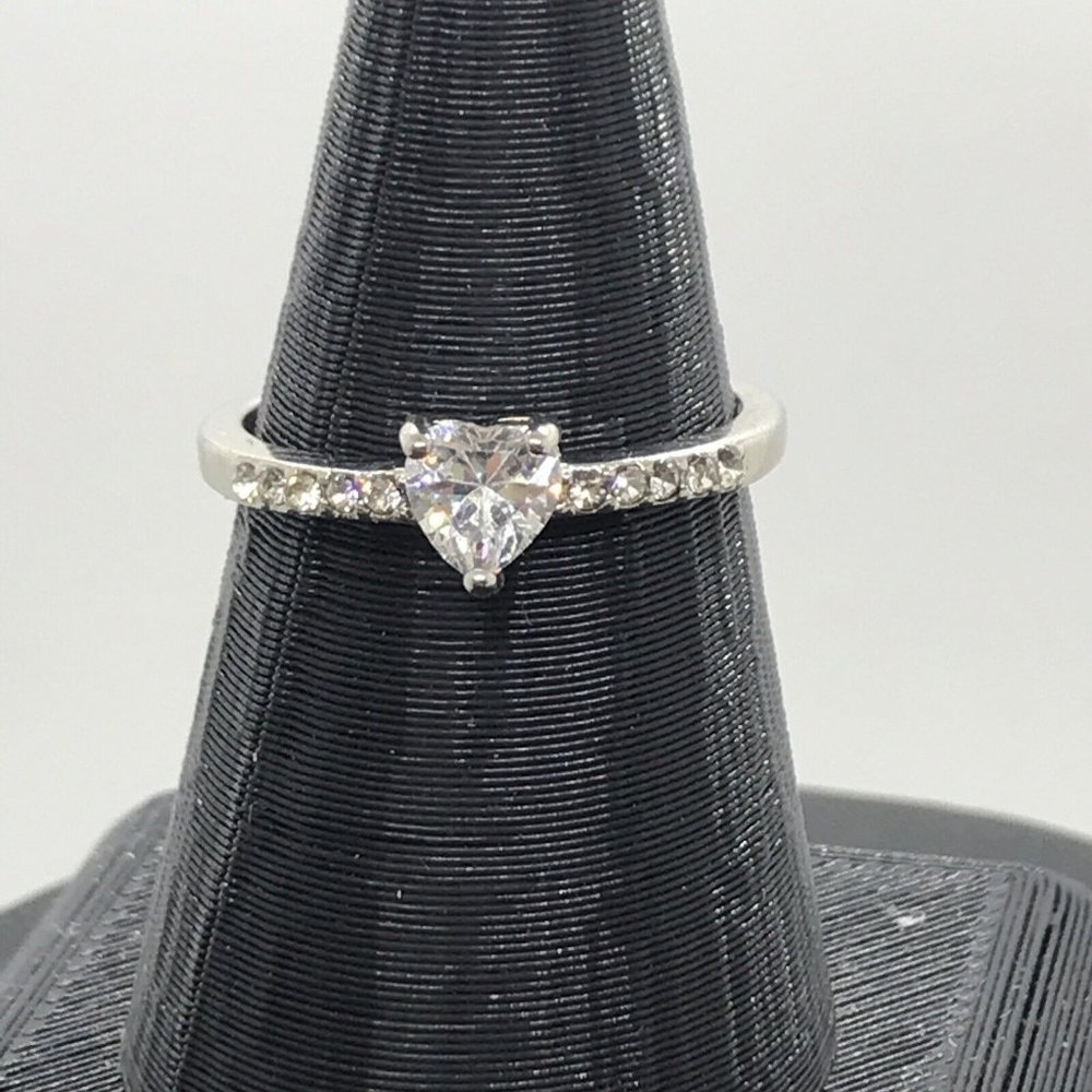 Ring Silver Tone CZ Crystal Sweetheart Ring Heart‎ Shape Gift size 6.5